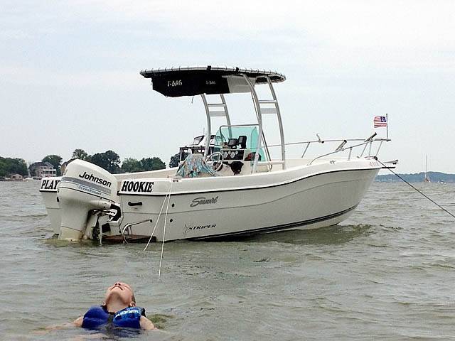 1998 Sea Swirl Striper 21' with SG300 Boat T-Top