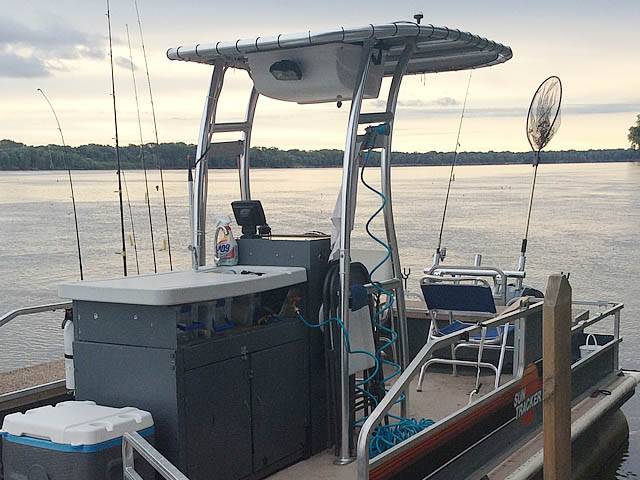 1988 SUN TRACKER Bass Buggy Pontoon Boat with SG300 Boat T-Top