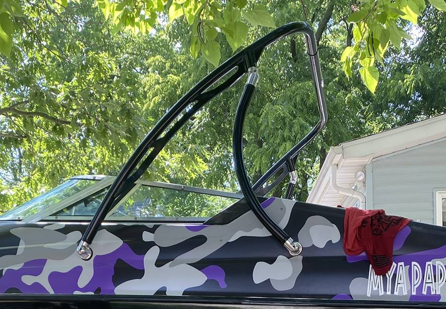 1993 Crownline 225 with Ascent Wakeboard Tower