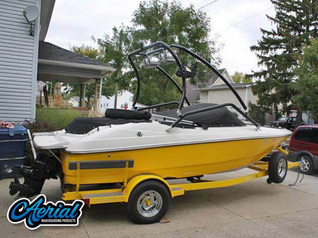 2007 Vectra Sport 172 with Airborne Wakeboard Tower