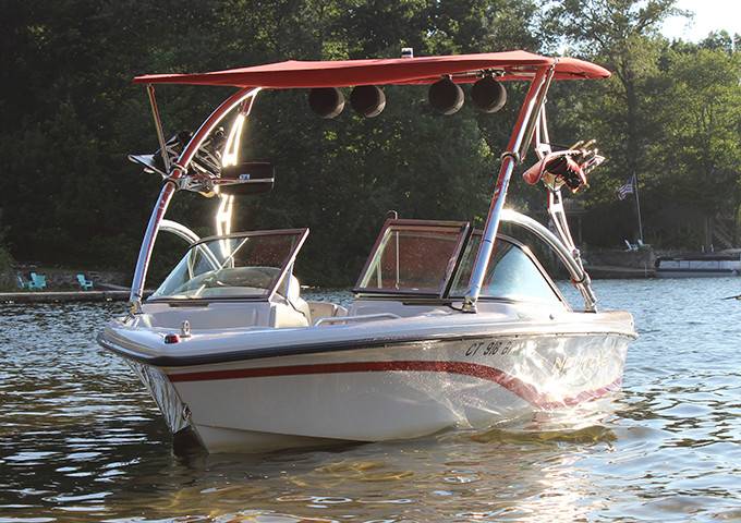2005 Nautique 206 Limited with Assault Wakeboard Tower
