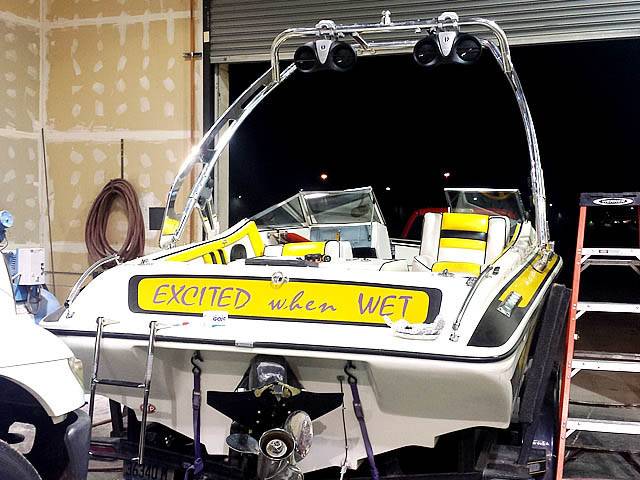 1989 Galaxy with FreeRide Wakeboard Tower