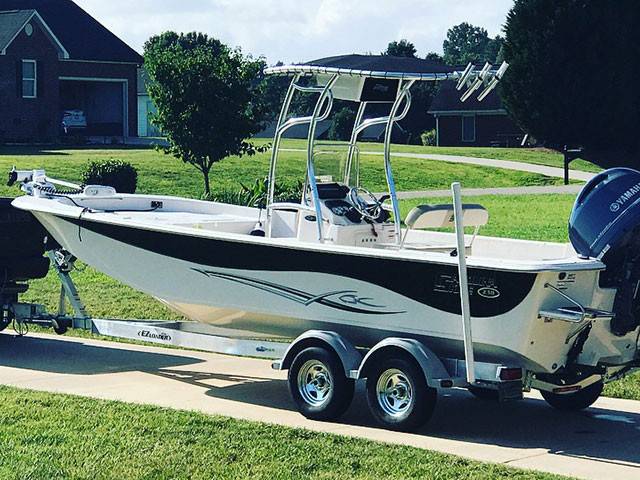 2017 Carolina Skiff Dlv238 with SG600 Boat T-Top