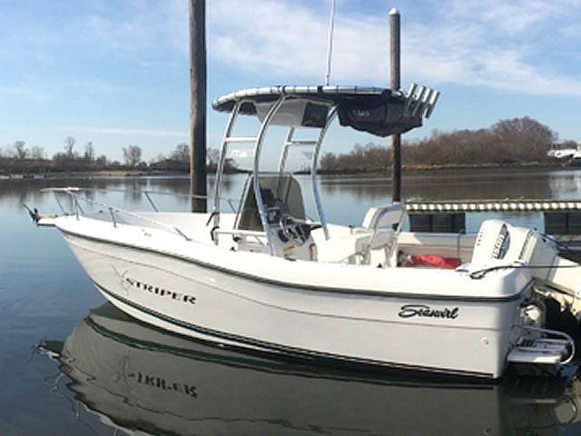 2000 Striper Seaswirl with SG300 Boat T-Top