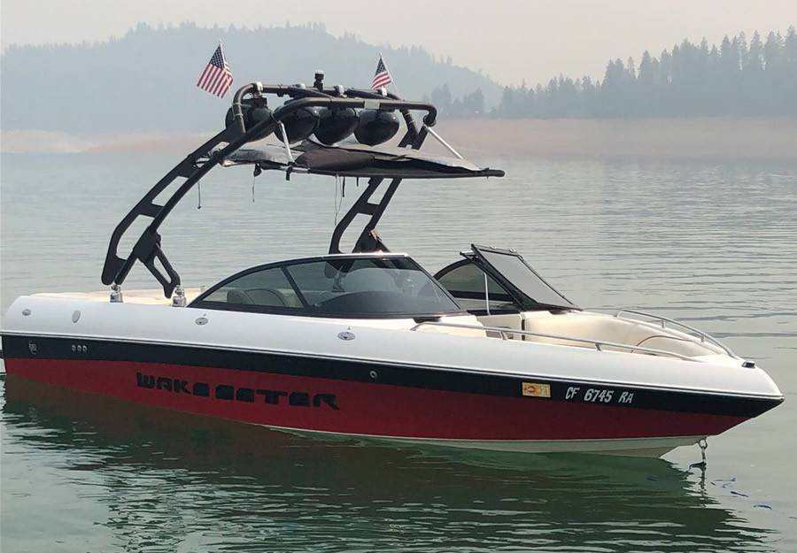 2003 Malibu Wakesetter VLX with FreeRide Wakeboard Tower
