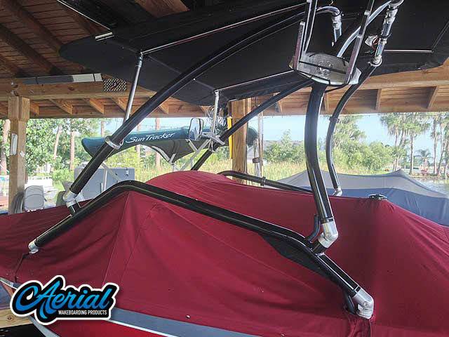 1991 Barefoot/Excel with Airborne 2.0 Wakeboard Tower