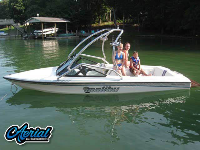 1995 Malibu Response with Airborne 2.0 Wakeboard Tower
