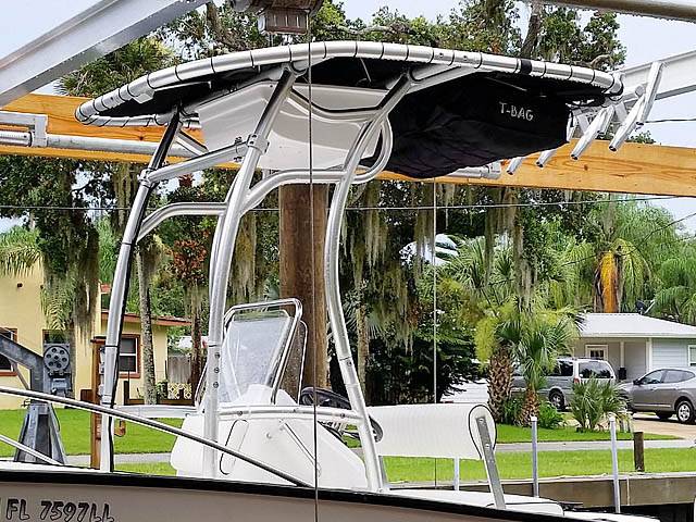 2000 Key Largo Largo 180cc with SG600 Boat T-Top