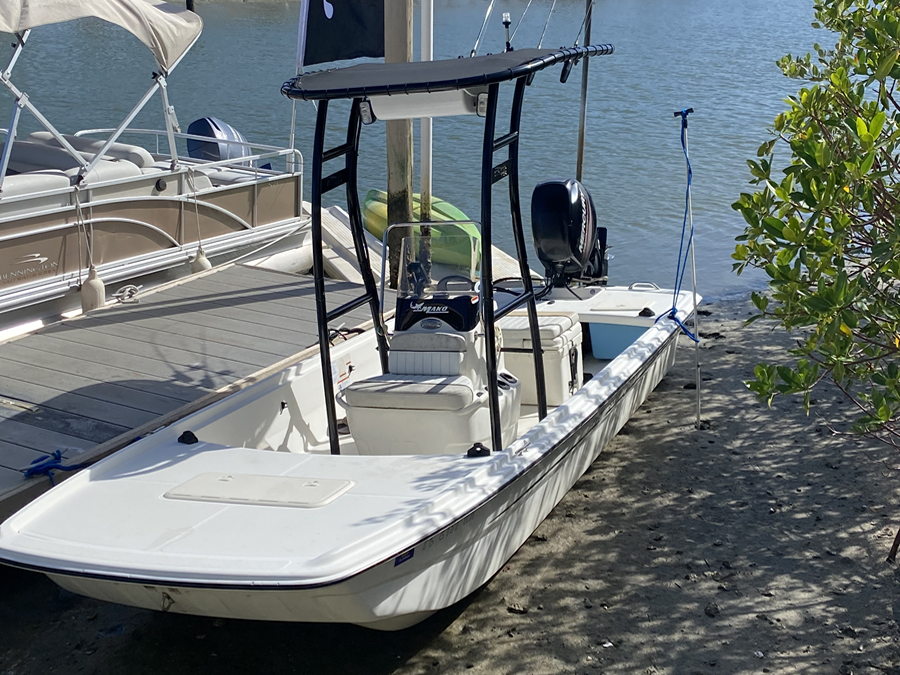 2017 Mako Pro Skiff 17 with SG300 Boat T-Top