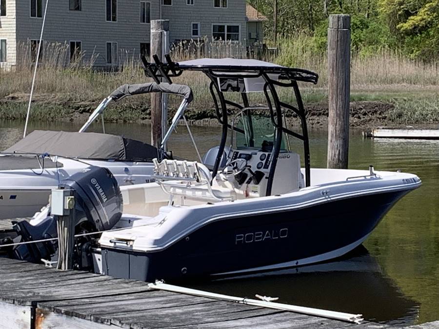 2014 Robalo R180