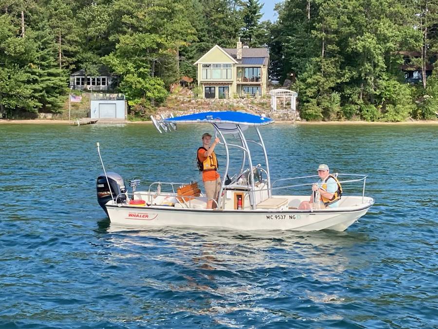 1986 Boston Whaler Montauk 17 with SG600 Boat T-Top