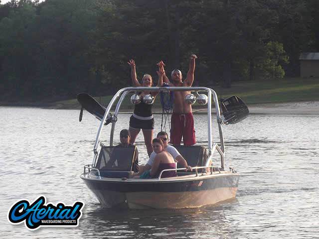 1986 Cheetah with Airborne Wakeboard Tower