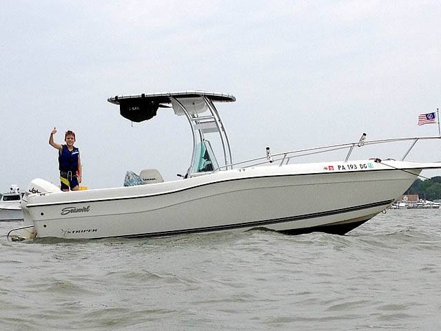 1998 Sea Swirl Striper 21'