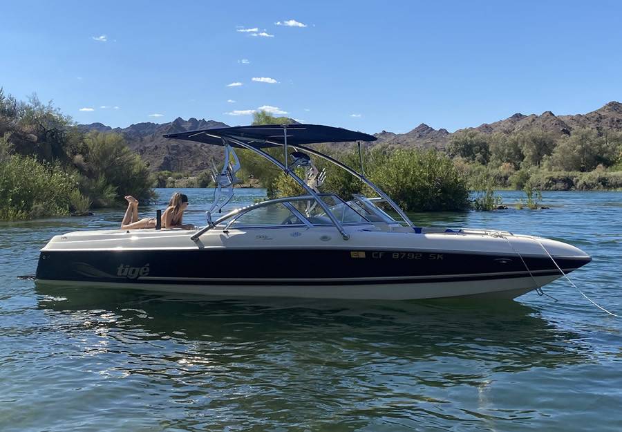 2000 Tige 2300V with Assault Wakeboard Tower