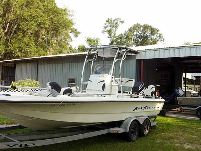 2001 VIP Boats Bay Stealth with SG600 Boat T-Top