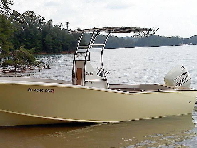 Custom cold moulded 20' carolina style with SG300 Boat T-Top