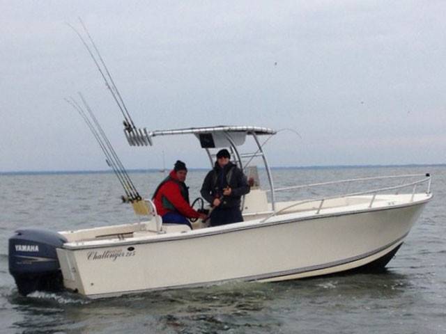 2002 Kencraft 215 with SG300 Boat T-Top