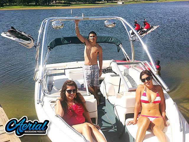 2000 Bayliner Capri 1950 with Airborne Wakeboard Tower — customer install photo