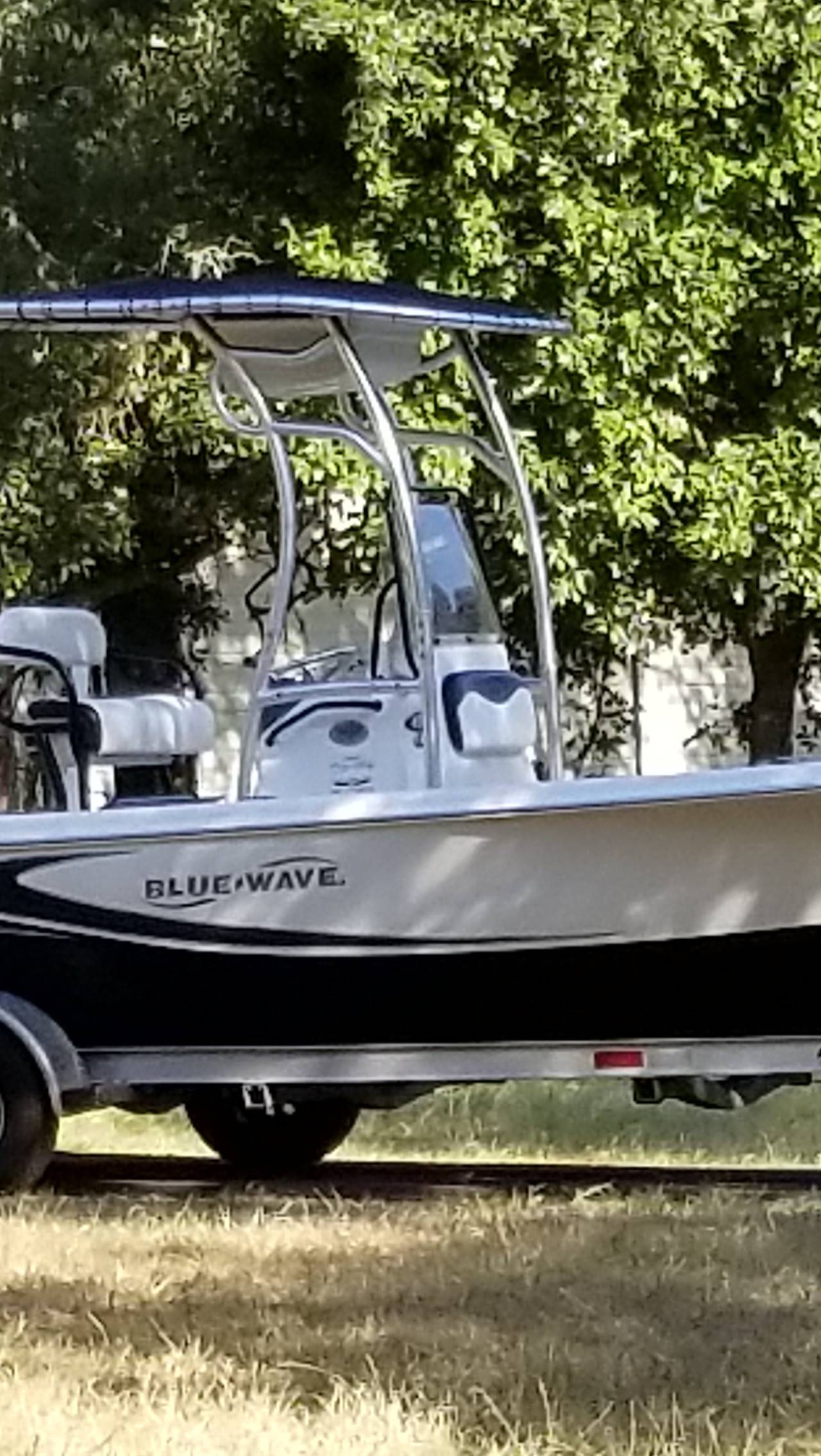 2014 Blue Wave Purebay 2000 with SG600 Boat T-Top