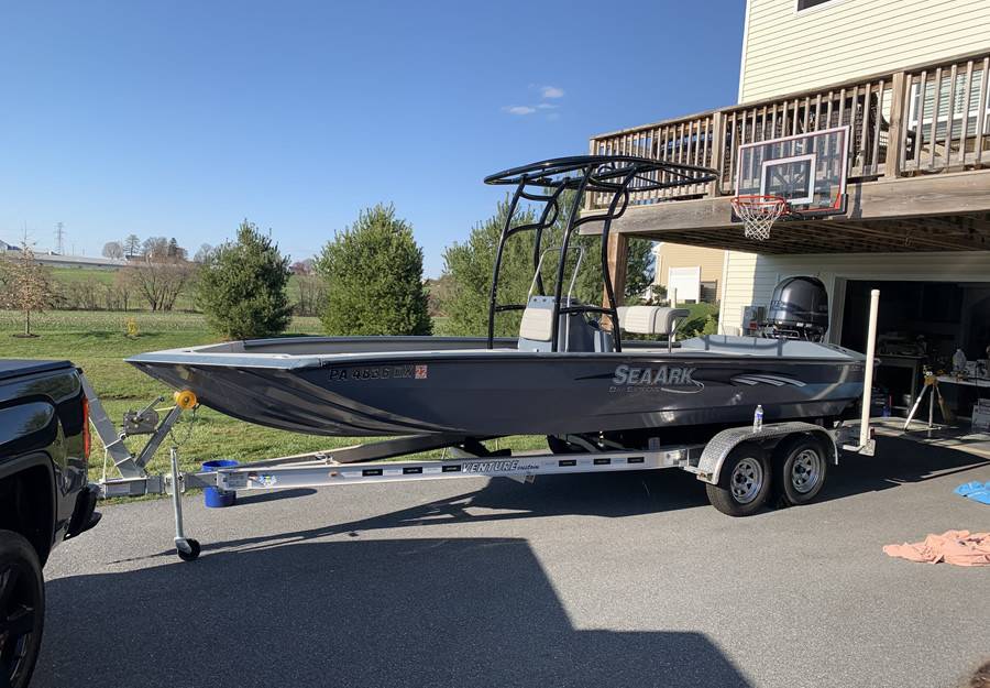 2019 SeaArk Bay Extreme 220 with SG600 Boat T-Top