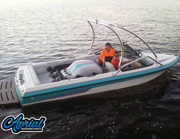 1993 Malibu Echelon with Airborne 2.0 Wakeboard Tower
