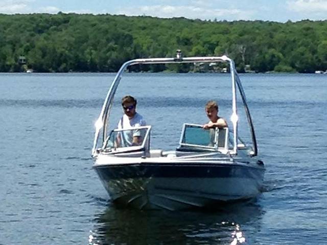 1987 Doral TRX with Ascent Wakeboard Tower — customer install photo