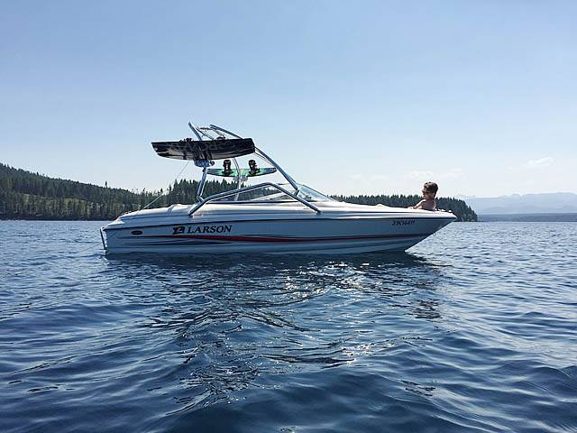 2005 Larson 180 SEi with Airborne 2.0 Wakeboard Tower — customer install photo