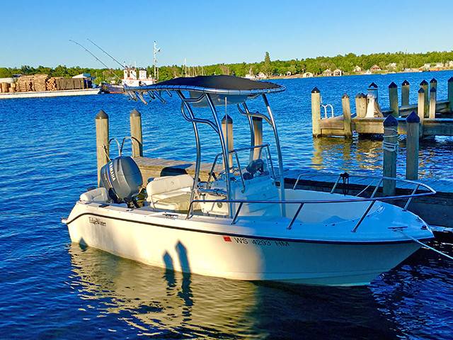 2005 EdgeWater 17'