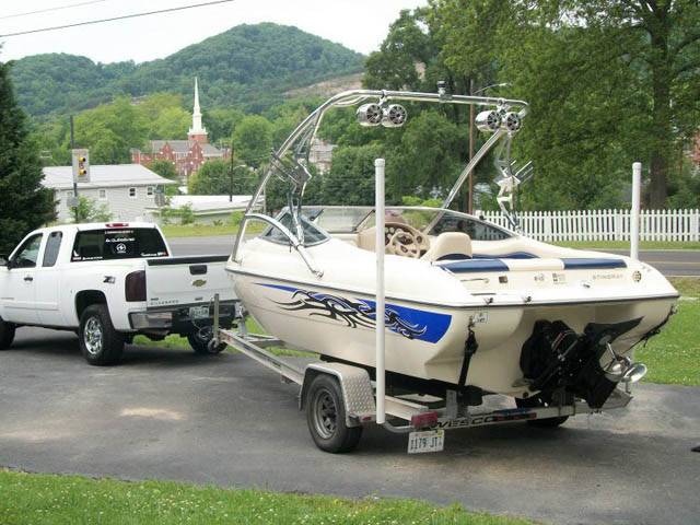 2002 Stingray 190 CS with Assault Wakeboard Tower