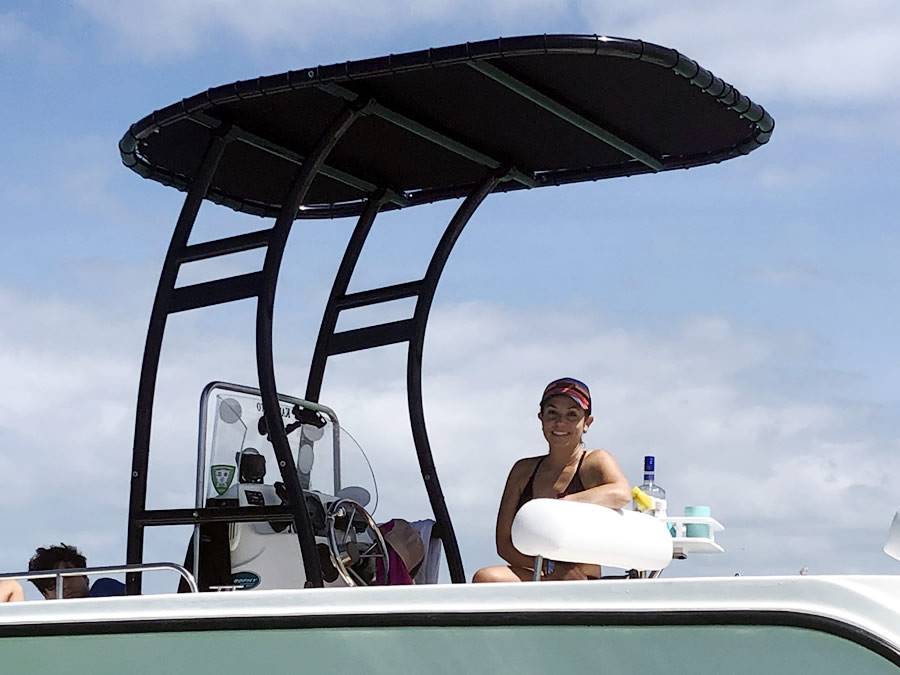 2005 Trophy 1703 Center Console with SG300 Boat T-Top