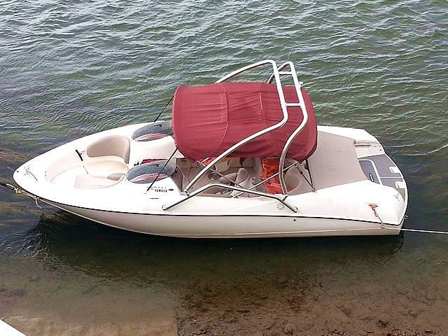 2001 Yamaha ls 2000 with Airborne Wakeboard Tower — customer install photo