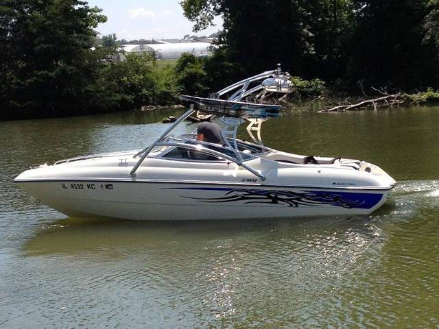 2002 Stingray 190 CS with Assault Wakeboard Tower