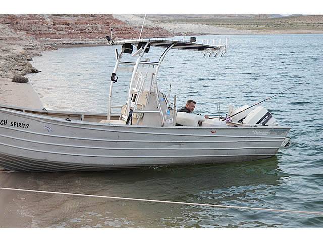 1989 Baja Bayrunner with SG300 Boat T-Top