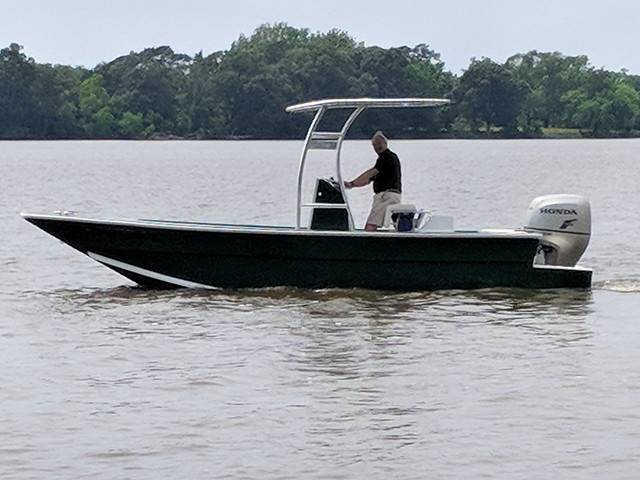 2007 Homemade Tunnel Hull with SG300 Boat T-Top