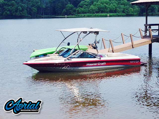 1994 MasterCraft Prostar 205 with Airborne 2.0 Wakeboard Tower