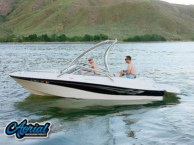 2001 Four Winns Horizon 180 with Airborne 2.0 Wakeboard Tower — customer install photo