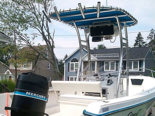 1982 Aquasport Osprey with SG300 Boat T-Top