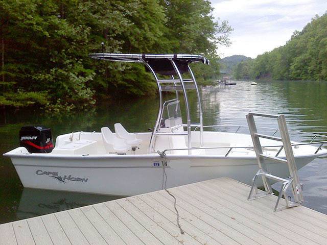 2002 Cape Horn Offshore 17' with SG300 Boat T-Top