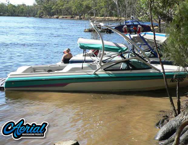 1993 Malibu Echelon with Airborne 2.0 Wakeboard Tower
