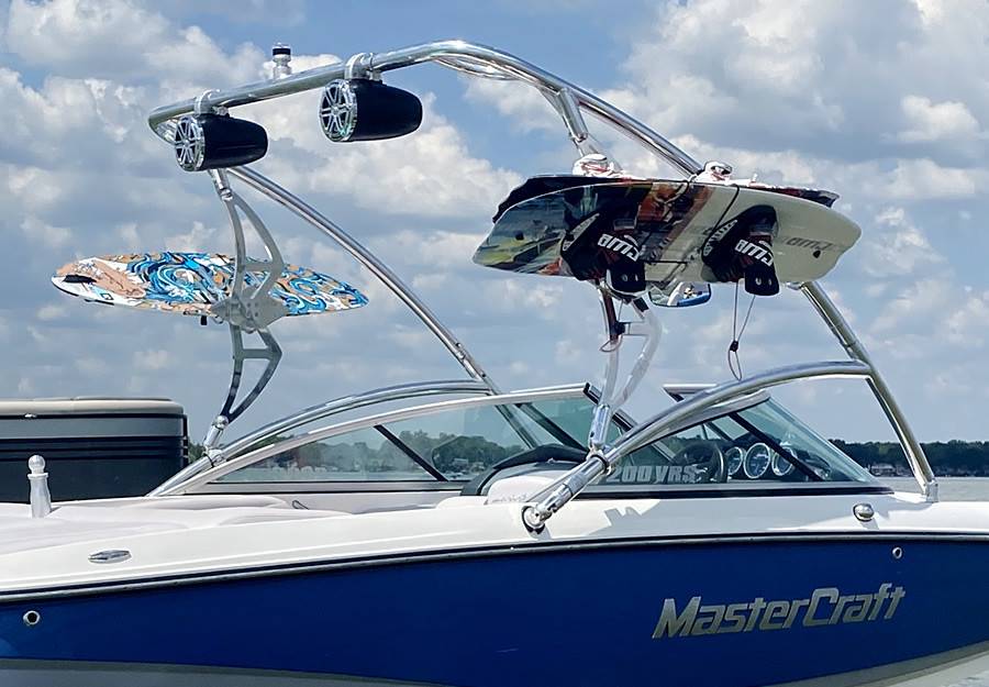 2006 Mastercraft Maristar 200 with Assault Wakeboard Tower