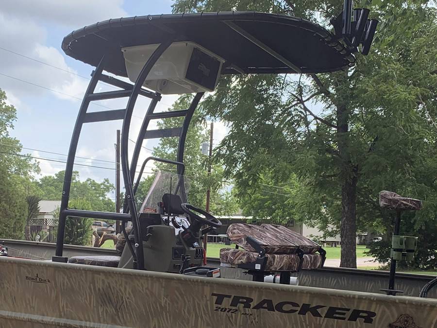 2019 Tracker Grizzly 2072CC with SG300 Boat T-Top