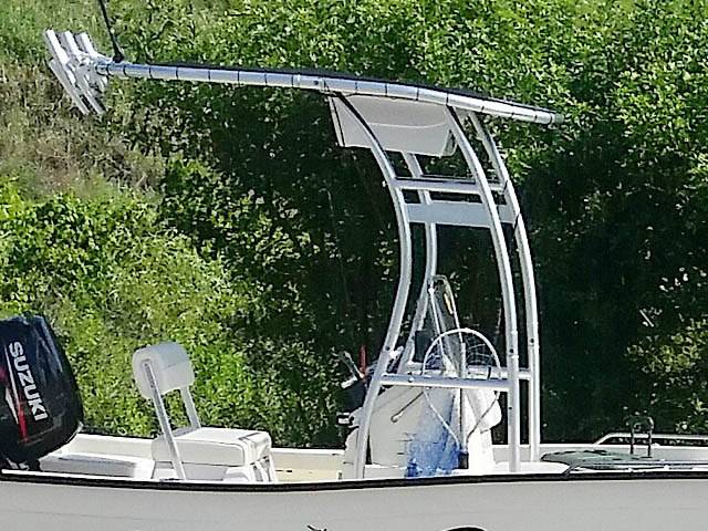 2014 Sea Hawk 17' with SG300 Boat T-Top