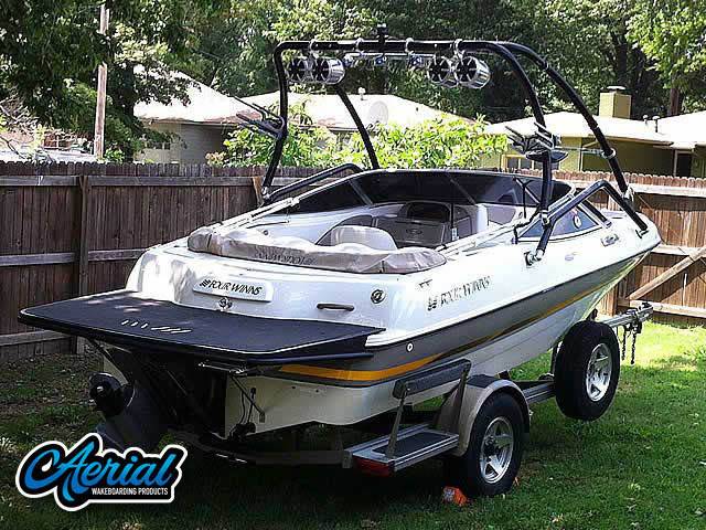 2002 Four Winns Horizon 180 5.0 GL Volvo Penta with Airborne 2.0 Wakeboard Tower