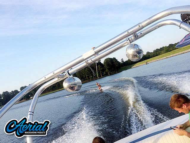 2001 Chaparral 180 SSE with Airborne 2.0 Wakeboard Tower