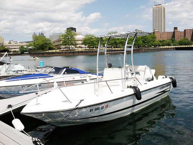 2001 Hydra-Sports 20 LTS with SG300 Boat T-Top