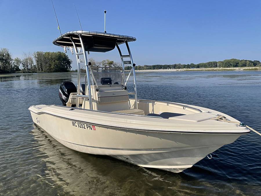1997 Scout 185 Sportfish with SG300 Boat T-Top