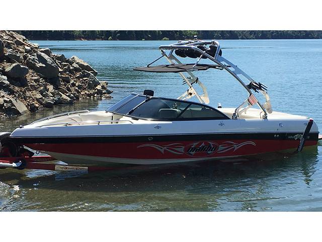 2003 Malibu Wakesetter VLX with FreeRide Wakeboard Tower