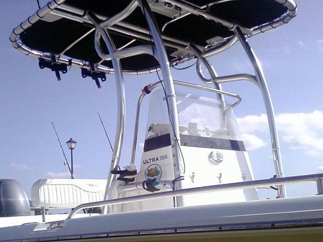 2008 Sea Hunt with SG600 Boat T-Top