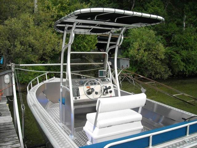 2008 Stanley Islander 21' with SG600 Boat T-Top