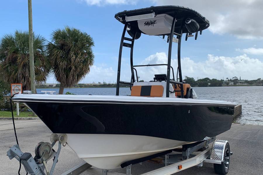 2001 EdgeWater 18 with SG300 Boat T-Top
